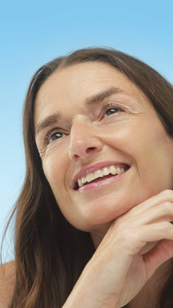 Medium Neutral Skinwear Hydrating sheer coverage for neutral undertones