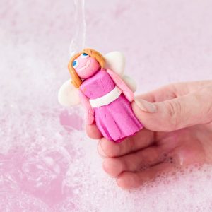 Snow Fairy This fairy multitasks!