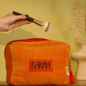 2_karma_pouch_hero_2025_03_add1420b_thumbnail_4096-scaled-2.jpg