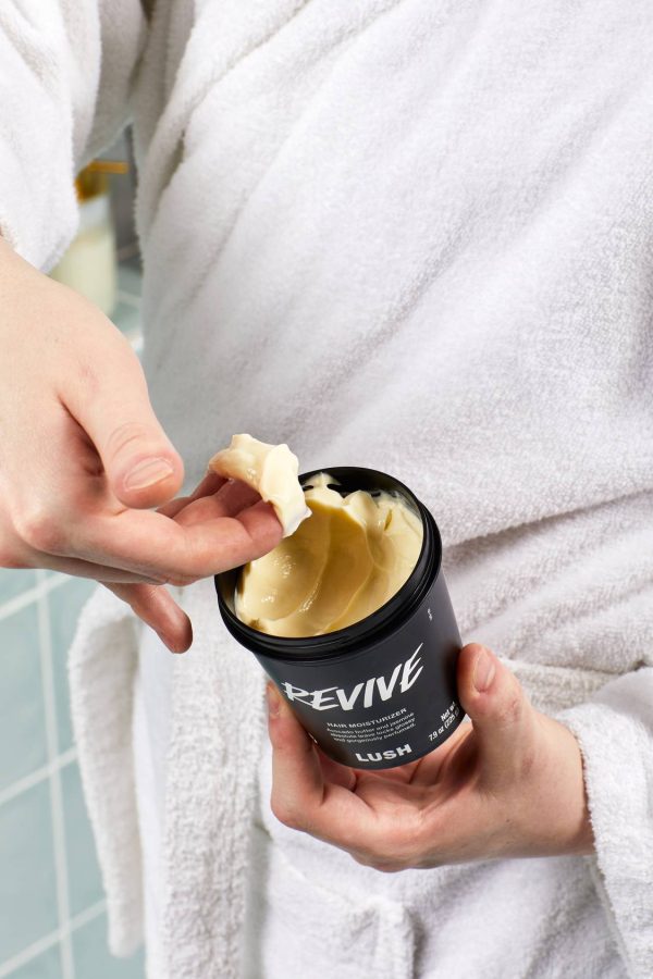 Revive A curl-defining moisture boost