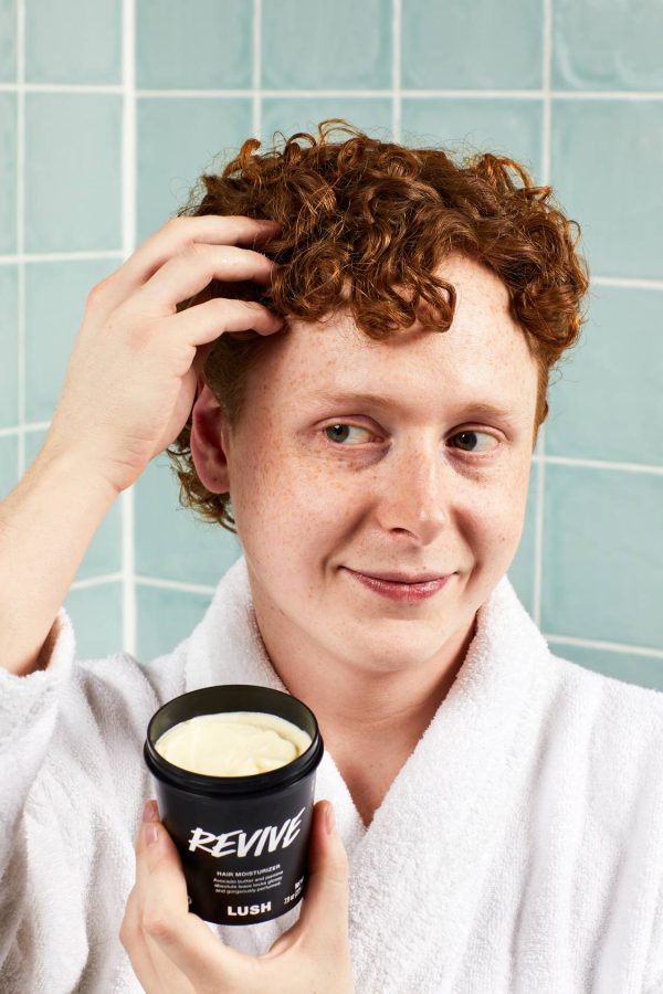 Revive A curl-defining moisture boost