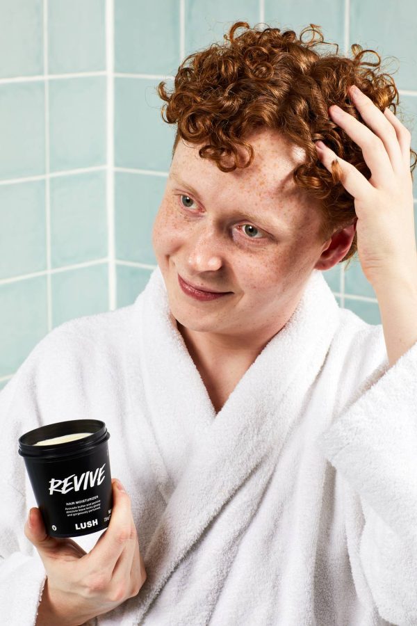 Revive A curl-defining moisture boost