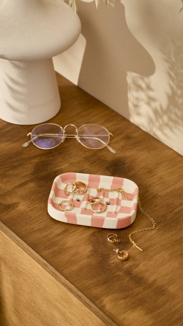 Checkmate Soap Dish What's your next move