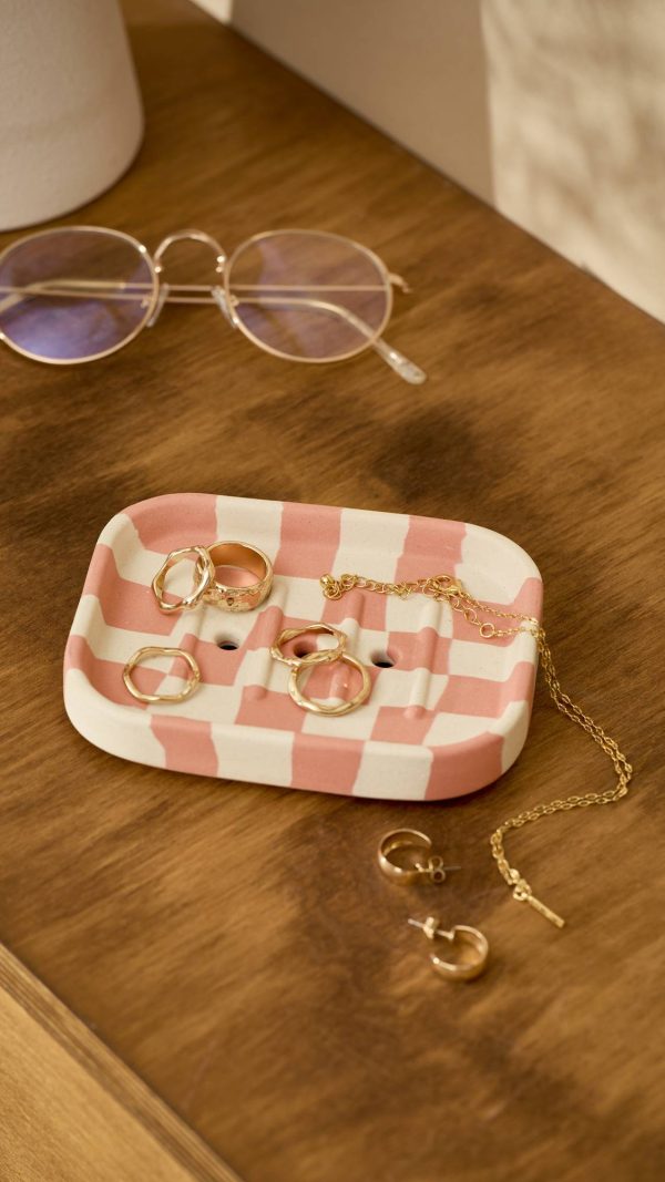 Checkmate Soap Dish What's your next move