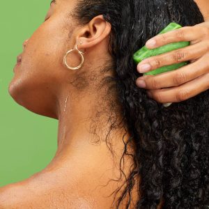 Avocado A moisture replenishing lather.