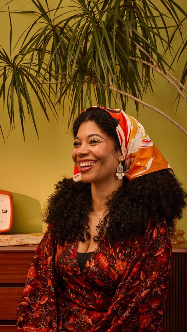 Karma Knot Wrap 100% organic cotton, a 70cm x 70cm Knot Wrap