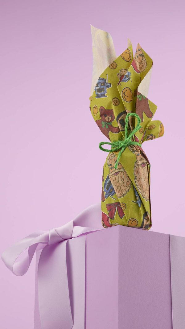 Santa's On His Way! Lokta Paper Better get to bed on time!